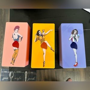 Fun brand new tissue box covers!!